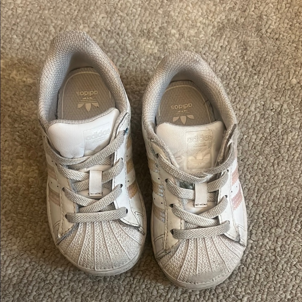 Adidas white Sneakers with Classic Shell Toe - Picture 7 of 7